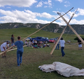  Teepee assembling pole